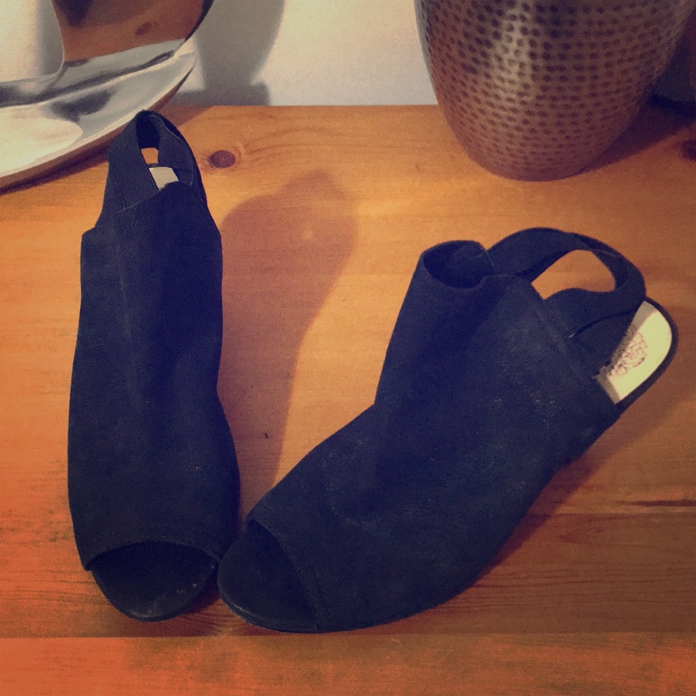 Vince Camuto Open Toed Heels! SHIPS CRAZY FAST!